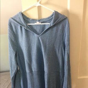 Powder blue long sleeve tunic tee